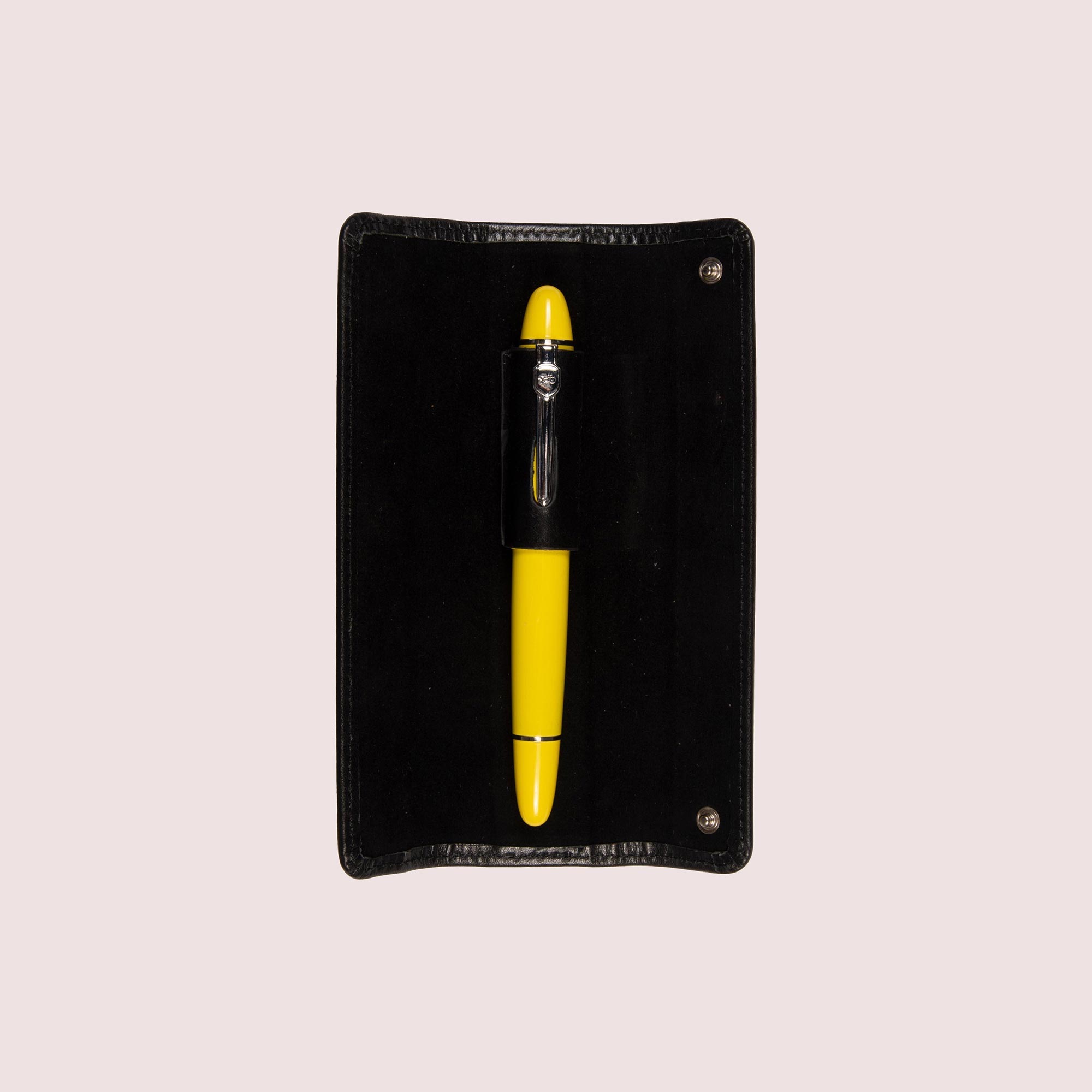 Fold Pen Case with 1 Slot Fold Pen Case with 1 Slot
